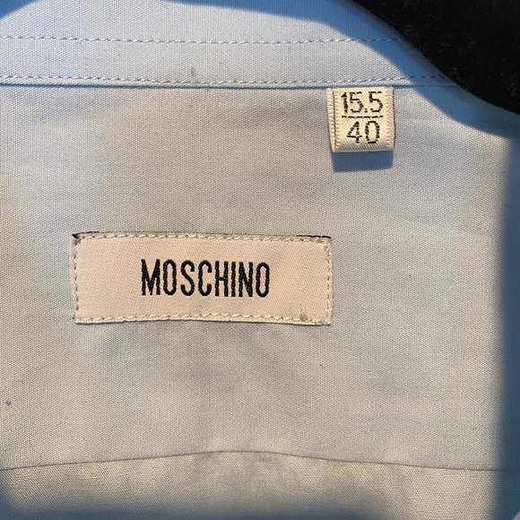 Moschino Men’s Embroidered Heart Button Down Shirt Size US15.5/EU40 Light Blue. - Picture 8 of 8